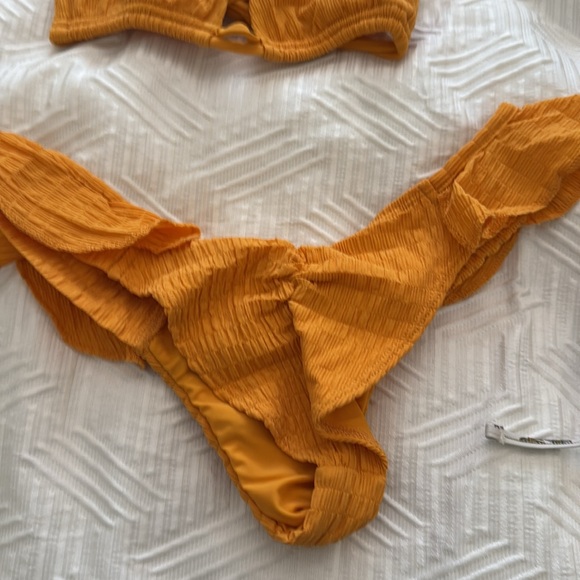 Montce set - Picture 2 of 3